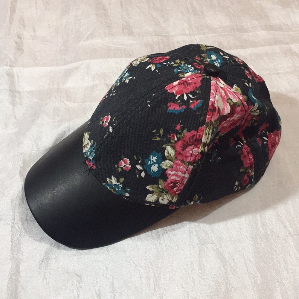 Baseball fashion cap